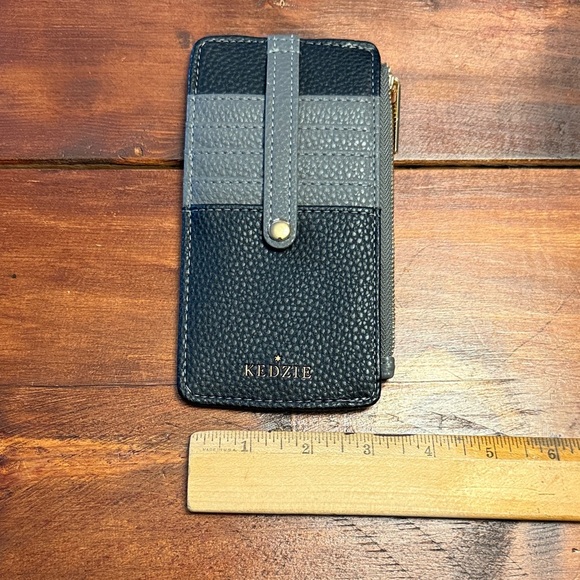 Kedzie Black and Gray Key & Card Holder - Picture 5 of 5